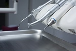 Nejnovější typ ultrazvukového přístroje pro očištění různých druhů nánosů na zubech